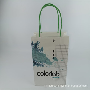 Customed Brand Logo Bag Shopping Bag with Kraft Material